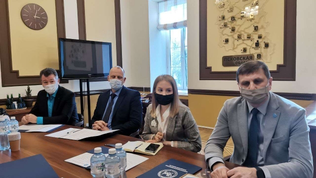 Заседание рабочей в избирательной комиссии Псковской области 