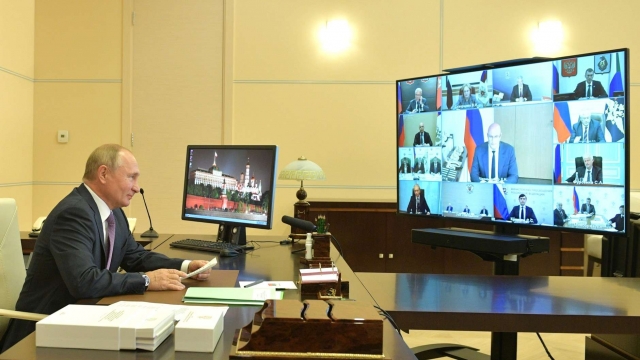 В России внепланово проиндексируют пенсии, МРОТ и другие социальные выплаты