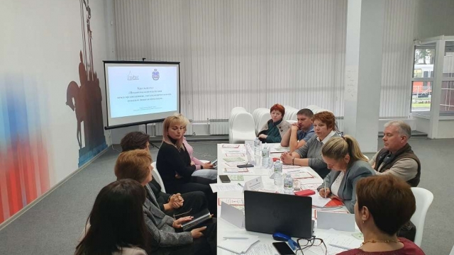 Круглый стол по проблемам оказания помощи пожилым людям и инвалидам в рамках проекта 