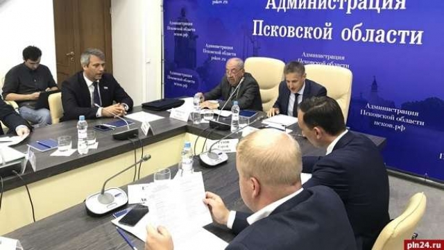 Совещание по вопросам жилищно-коммунального и дорожного хозяйства Псковской области