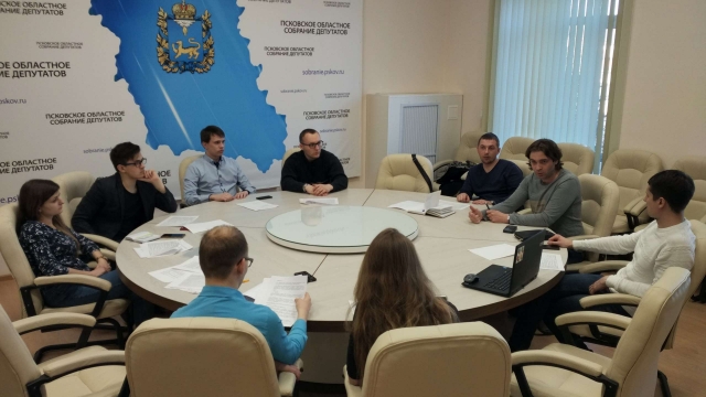 Заседание комитета Молодежного парламента.