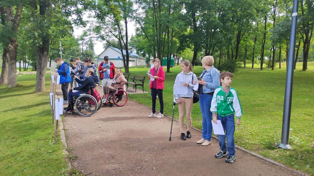 Первый день Всероссийских детско-юношеских соревнований по спортивному ориентированию на призы Всероссийской федерации спорта лиц с поражением ОДА прошел сегодня в Дендропарке