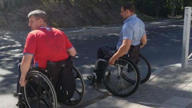 Ситуация с безбарьерной средой в Пскове…. 