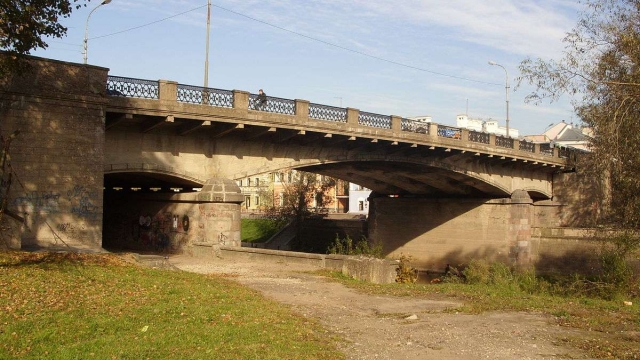 Троицкий мост оборудуют лифтом
