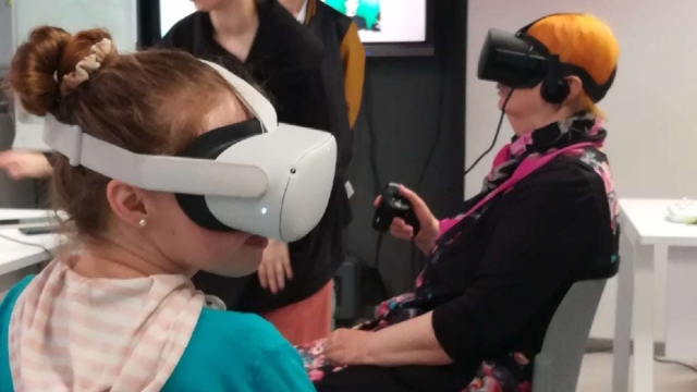 Виртуальной реальностью в VR-очках