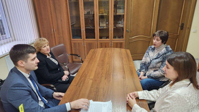 Члены общества инвалидов встретились с Главой Администрации Великих Лук